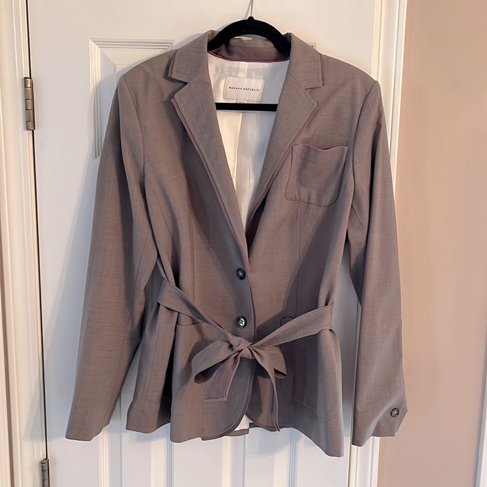 NWOT Banana Republic belted blazer